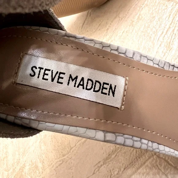 Steve Madden Heels - Picture 7 of 9